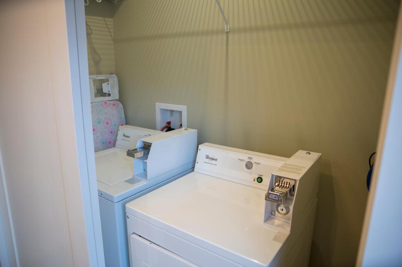 Downtown Whitehorse Deluxe 2 Bedroom Condo Экстерьер фото