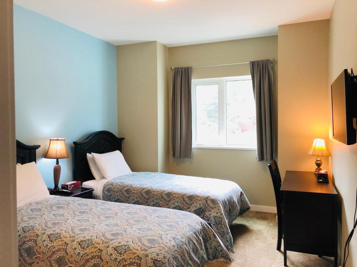 Downtown Whitehorse Deluxe 2 Bedroom Condo Экстерьер фото